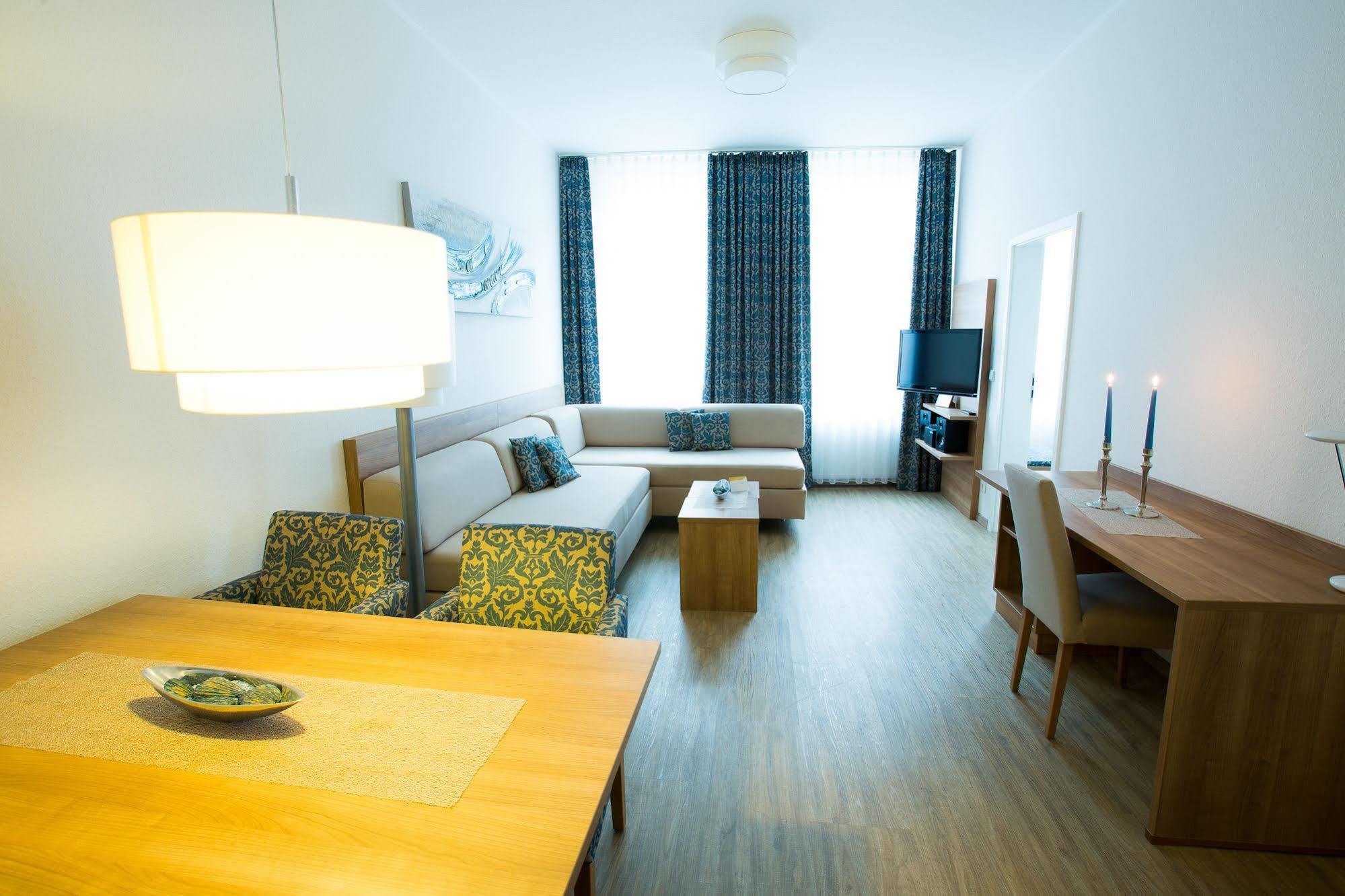 Hotel & Living Am Wartturm - Hotel & Apartments Speyer Eksteriør bilde